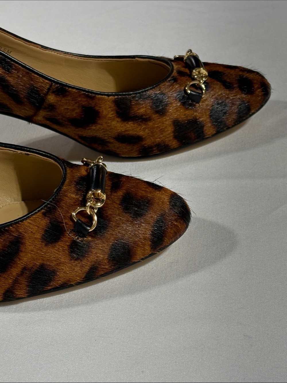 Talbots Calf Hair Leopard-Print Block Heel Pumps with Gold Accent NNT 9.5 - Picture 3 of 16
